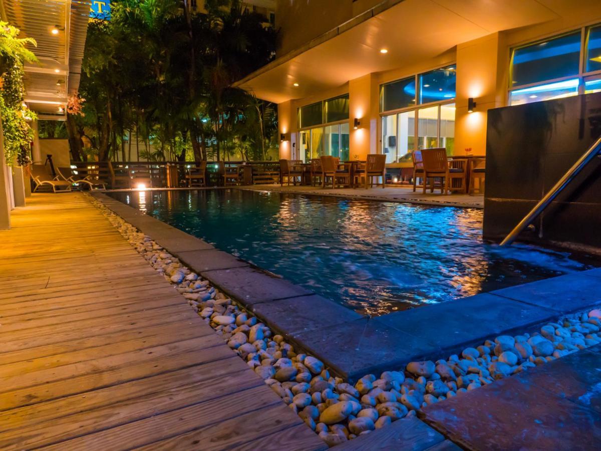 Atrium Boutique Hotel Bangkok Luaran gambar